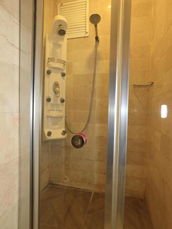 Nil Hotel Istanbul City Center Bagian luar foto